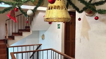 41-tums smart-tv med digitalkanaler och betalfilmer