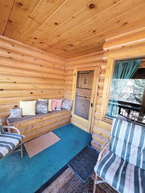 Terrace/patio - "Historic Mountainside Cabin At Braeside"  Pet friendly. (Estes Park)