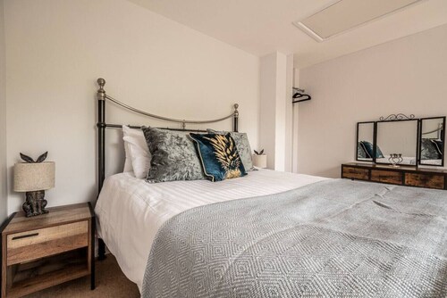 Elegant Cottage For 5 /Patio & Parking - River Exe