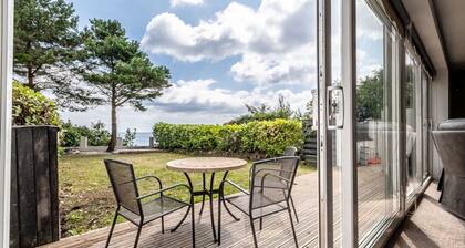 2 BR Seaside Flat/ Parks 2 - Garden & Ocean Views