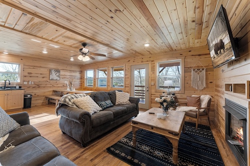 Pet-Friendly Peaceful Cabin Near River w/ Fire Pit + Hot Tub Sleeps 14