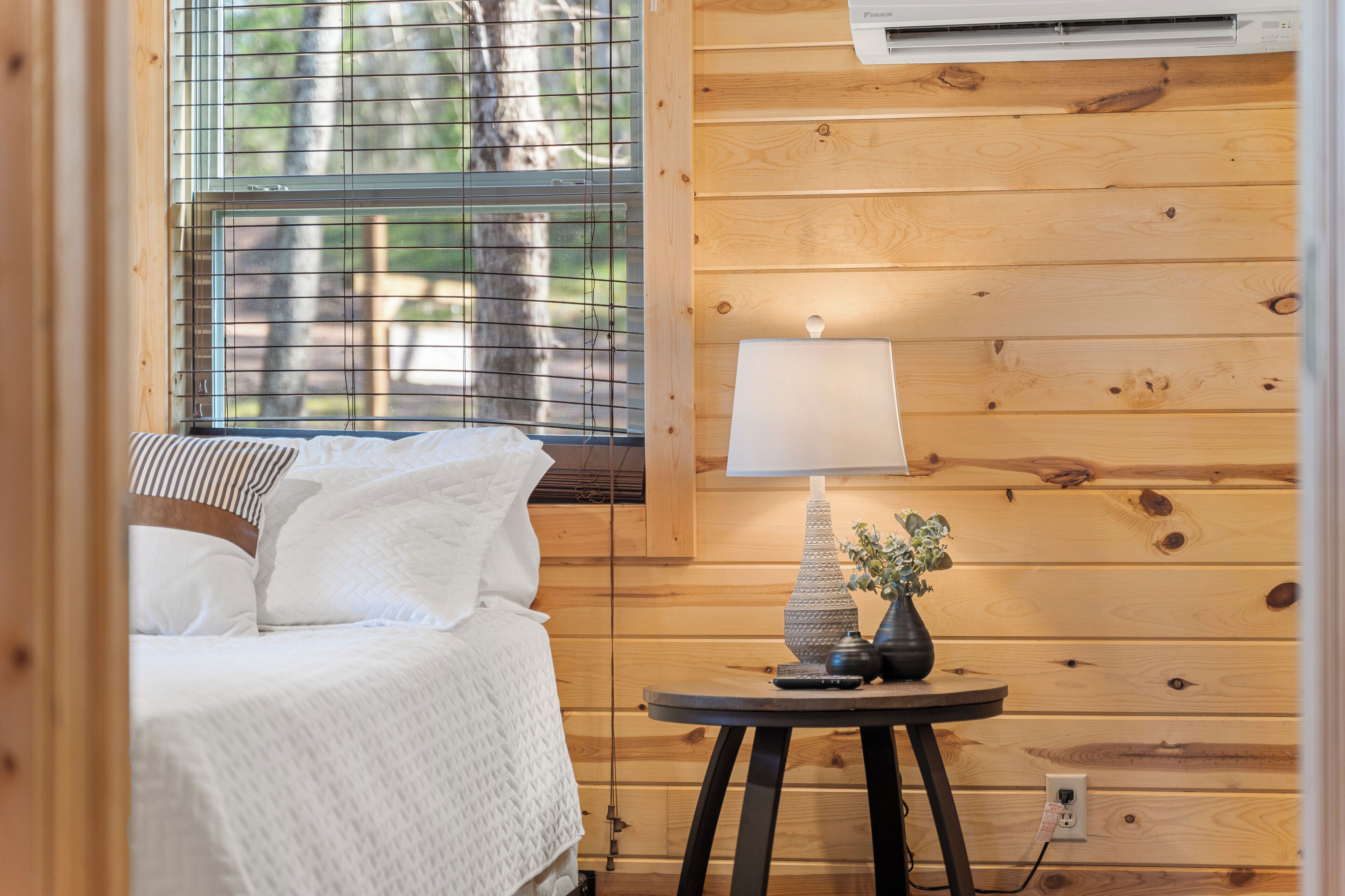 5 chambres, bureau, Wi-Fi gratuit, draps fournis