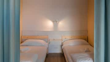 2 chambres, fer et planche Ă repasser, Wi-Fi gratuit, draps fournis