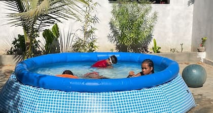 Optez pour une location de vacances en famille Ă Morondava!