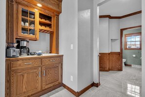Interior - Touchdown Retreat – Indoor Pool, Hot Tub & Games! (Green Bay)