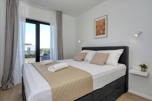 4 chambres, fer et planche à repasser, lit parapluie, Wi-Fi gratuit