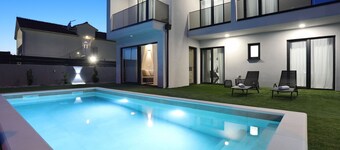 Villa Cvit Mediterana with heated pool