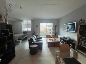 1 chambre, fer et planche à repasser, Wi-Fi gratuit, draps fournis