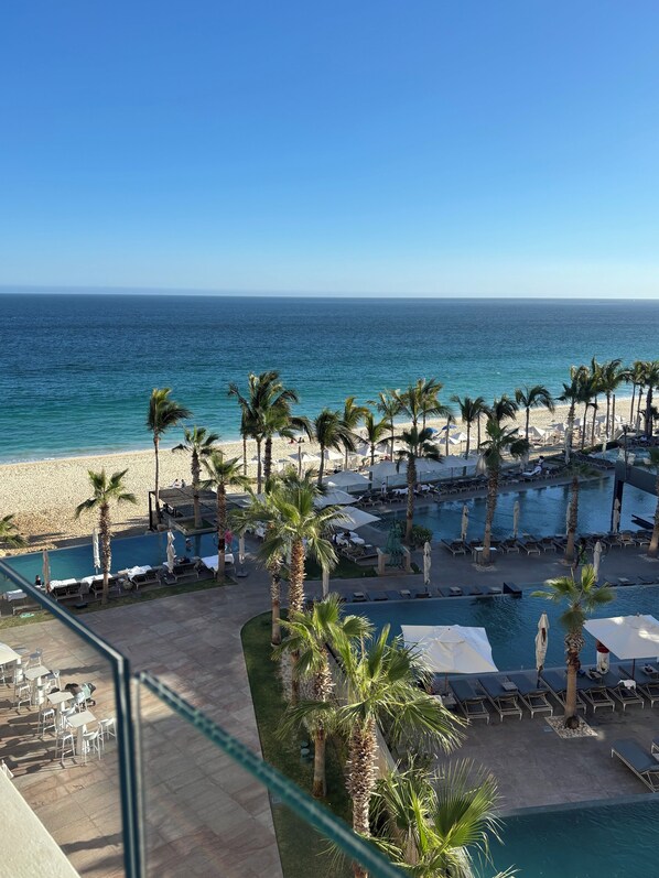 Pool - Charming 5 Diamond resort in Cabo San Lucas - one bedroom suite, Ocean view. (Cabo San Lucas)