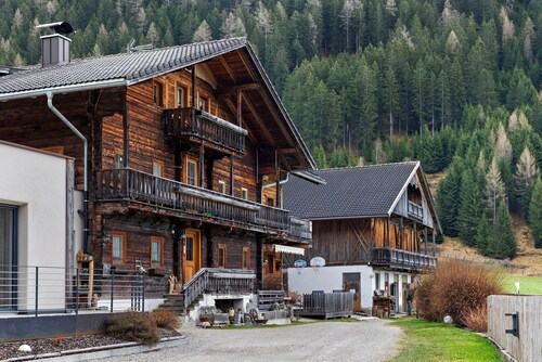 Appartamento 'Seekofel' con vista sulle montagne, terrazza condivisa e Wi-Fi