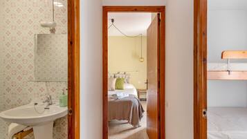 2 Schlafzimmer, kostenloses WLAN, Bettwäsche