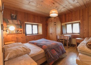 2 bedrooms, free WiFi