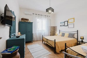 1 bedroom, free WiFi, bed sheets - Holiday Home 'Petros' with Shared Terrace, Wi-Fi and Air Conditioning (Marsala)