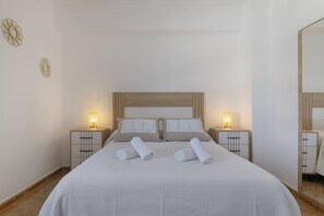 3 habitaciones, tabla de planchar con plancha y wifi gratis 