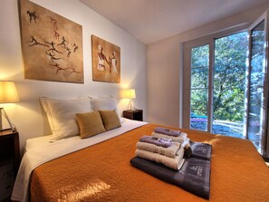 3 bedrooms, iron/ironing board, free WiFi, bed sheets - Villa 'La Maison Du Soleil' with Private Pool, Wi-Fi and Air Conditioning (Draguignan)