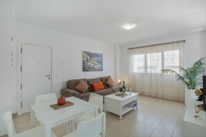 Interior - Holidays 'Brisamar' with Balcony, Wi-Fi and Air Conditioning (Telde)