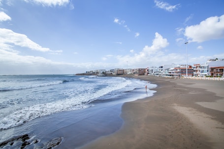 Beach nearby. Holidays 'Brisamar' with Balcony, Wi-Fi and Air Conditioning