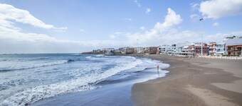 Vacances 'Brisamar' avec balcon, Wi-Fi et climatisation