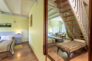 1 bedroom, free WiFi, bed sheets - Guesthouse 'Chalosse' with Shared Pool, Wi-Fi, and Air Conditioning (Habas)