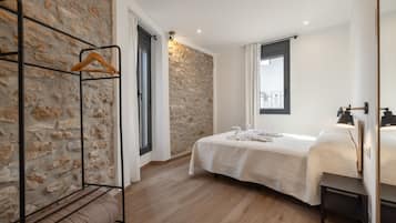 6 slaapkamers, een strijkplank/strijkijzer, gratis wifi, beddengoed