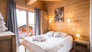 5 sovrum, strykjärn/strykbräda, gratis wi-fi och sängkläder