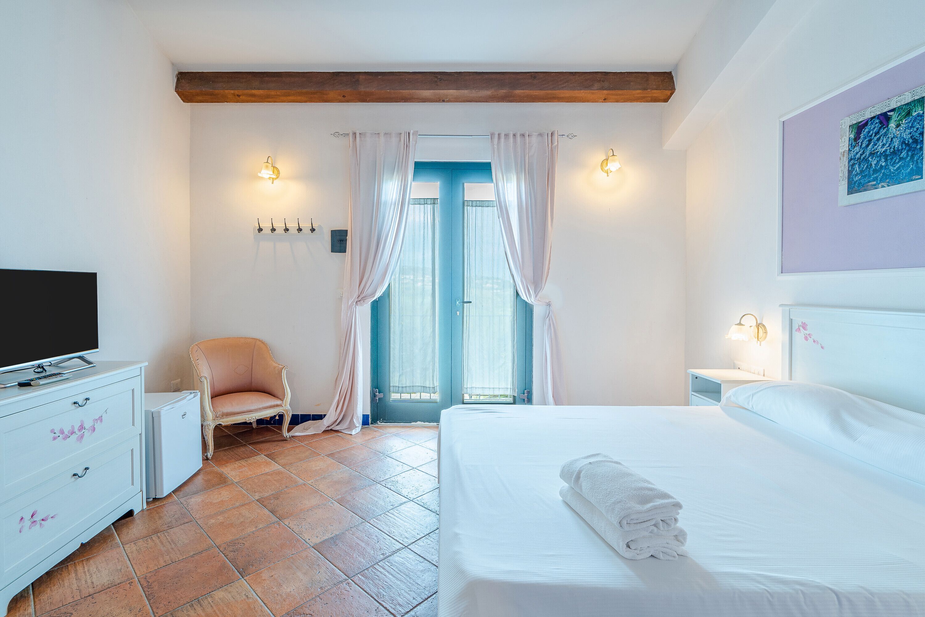 1 chambre, fer et planche à repasser, Wi-Fi gratuit, draps fournis