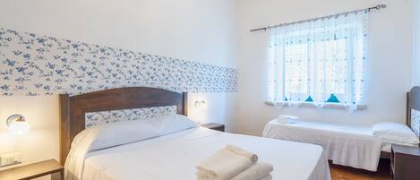 1 chambre, fer et planche Ă repasser, accĂšs au Wi-Fi (inclus)