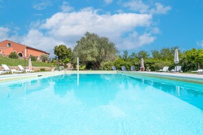 Pool - Room 'Al Palmento Relais - Nero D'Avola R2' with Shared Pool, Wi-Fi and Air Conditioning (Siracusa)