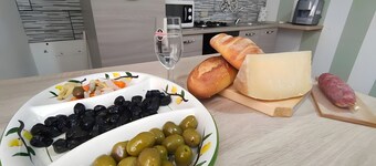 Apartment 'A Matrice' with Balcony, Wi-Fi and Air Conditioning