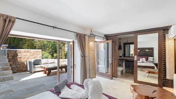 4 Schlafzimmer, BĂŒgeleisen/BĂŒgelbrett, kostenloses WLAN, BettwĂ€sche