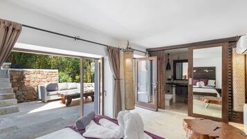 4 Schlafzimmer, Bügeleisen/Bügelbrett, kostenloses WLAN, Bettwäsche