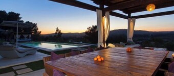 Villa 'Ribes Ibiza' with Mountain View, Wi-Fi and Air Conditioning