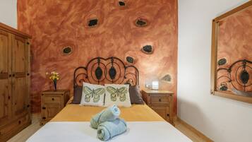 2 chambres, fer et planche Ă repasser, Wi-Fi gratuit, draps fournis