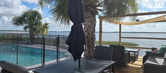 Nature Lover's Lake & Pool Home - Sunrise Views! Sleeps 10 w/ 7 Beds