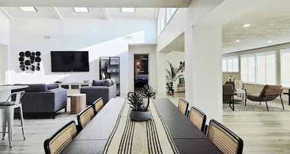 Lake Life Nature Escape - Grill, Games & Gorgeous Sunrises