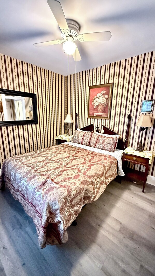 2 Schlafzimmer, Bügeleisen/Bügelbrett, WLAN, Bettwäsche