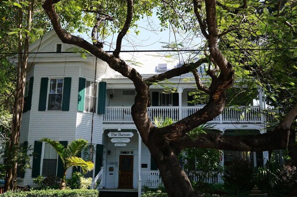 Exterior - Large Penthouse suite in the charming Bayan Resort in beautiful Key West (Key West)