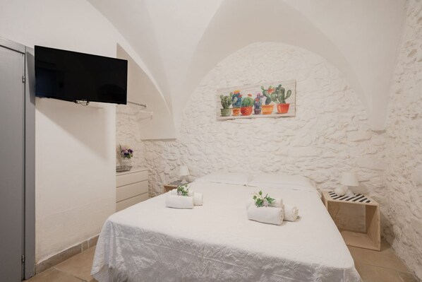 Bügeleisen/Bügelbrett, WLAN, Bettwäsche