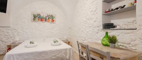 Fer et planche à repasser, Wi-Fi, draps fournis