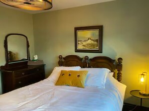 5 bedrooms, iron/ironing board, travel crib, WiFi