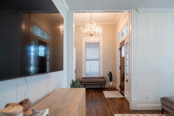 Interior - Spacious Home w/ Detached Studio in the HEART of HOUSTON (Houston)