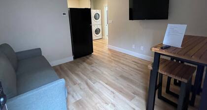 Enjoyable 1-bedroom apartment with AC in charming Lathrop