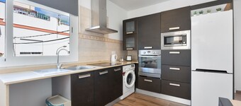 Apartment 'Playa Centro' with Private Terrace, Balcony and Wi-Fi