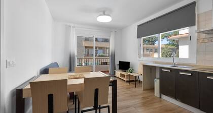 Apartment 'Playa Centro' with Private Terrace, Balcony and Wi-Fi