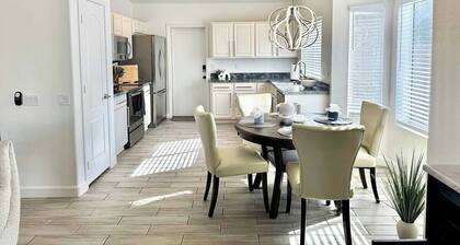 Mesa Oasis - Relax & Unwind