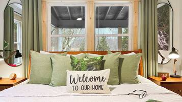 4 quartos, ferros/tábuas de passar roupa, berço de viagem