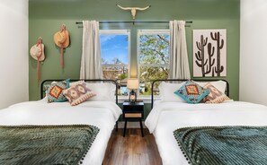 4 Schlafzimmer, Bügeleisen/Bügelbrett, WLAN, Bettwäsche