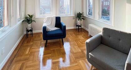2-bedroom apartment in charming Brooklyn with WiFi, AC. Start your adventure