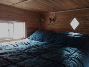 2 soverom og sengetøy