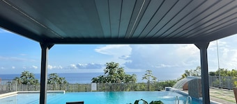 Sunset Rose Retreat – 2BR Private Villa in Ocho Rios with 24-Hour Security